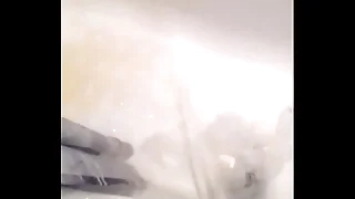 Pissing piss bath